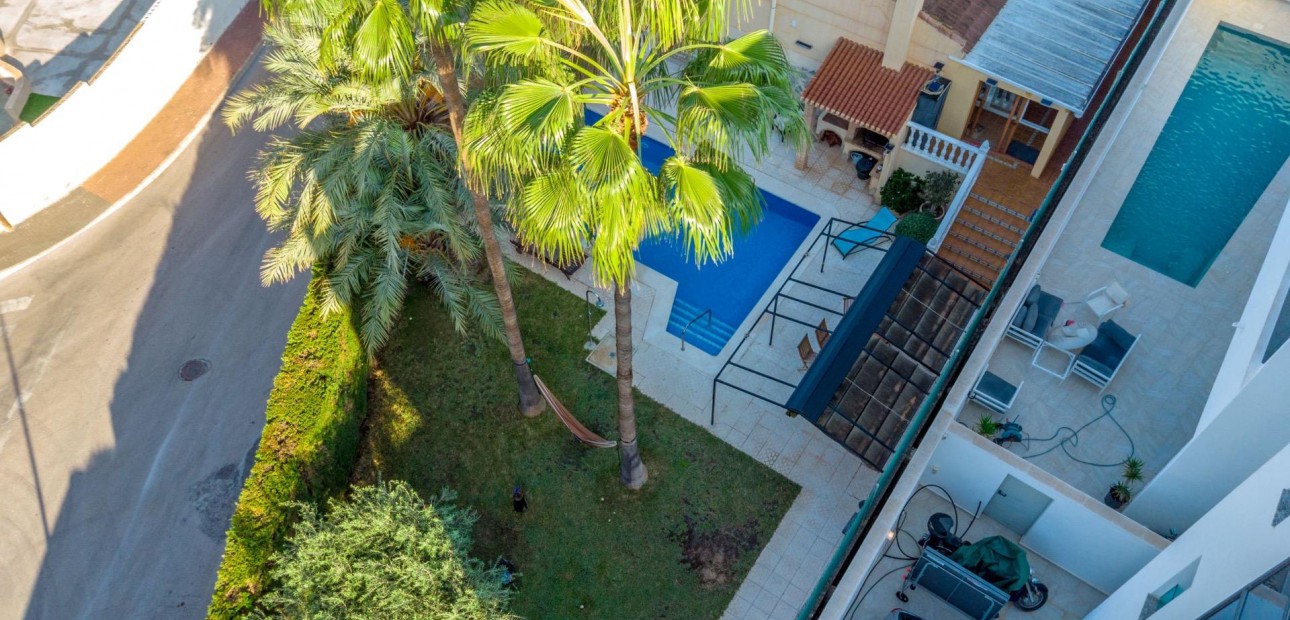 Sale - Detached Villa -
Torrevieja - Los Balcones