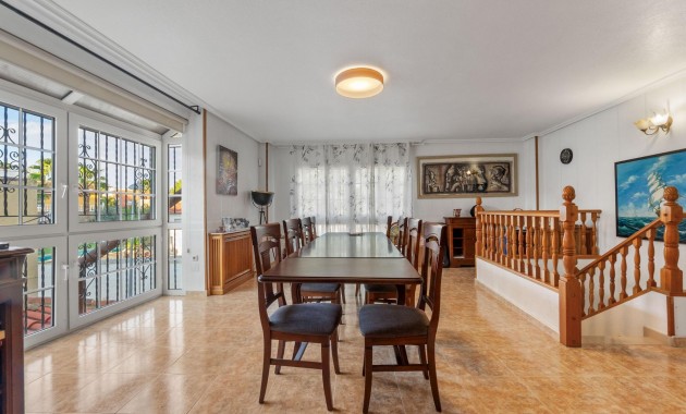 Sale - Detached Villa -
Torrevieja - Los Balcones
