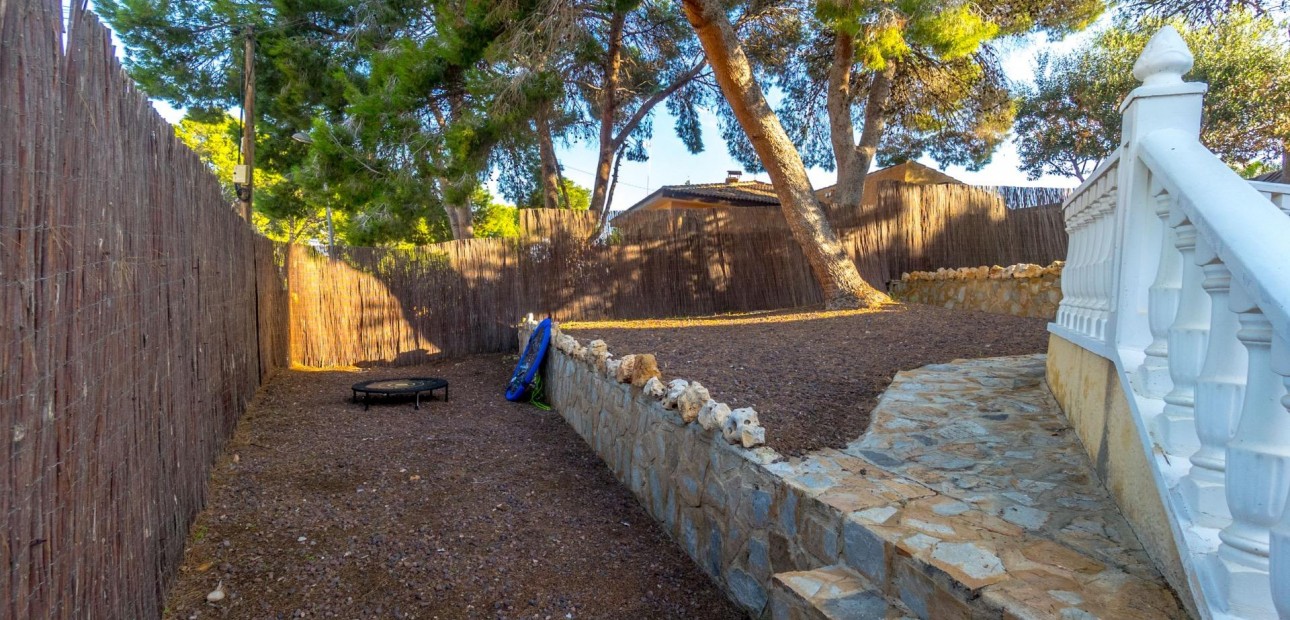 Sale - Detached Villa -
Torrevieja - Los Balcones