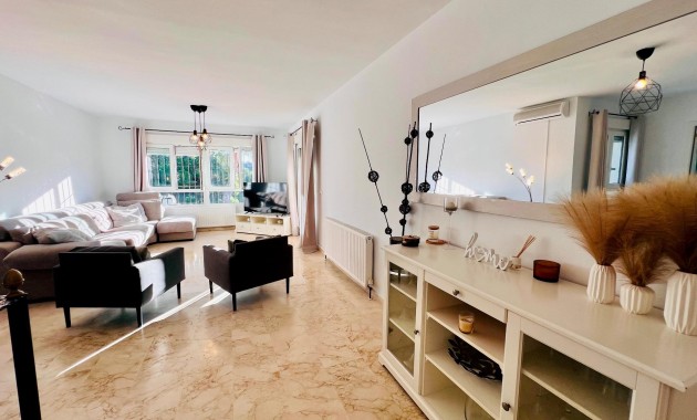 Herverkoop - Detached Villa -
Orihuela Costa - Las Ramblas