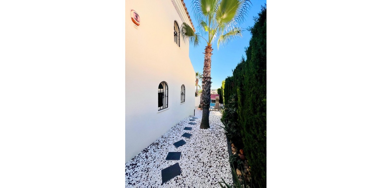 Herverkoop - Detached Villa -
Orihuela Costa - Las Ramblas