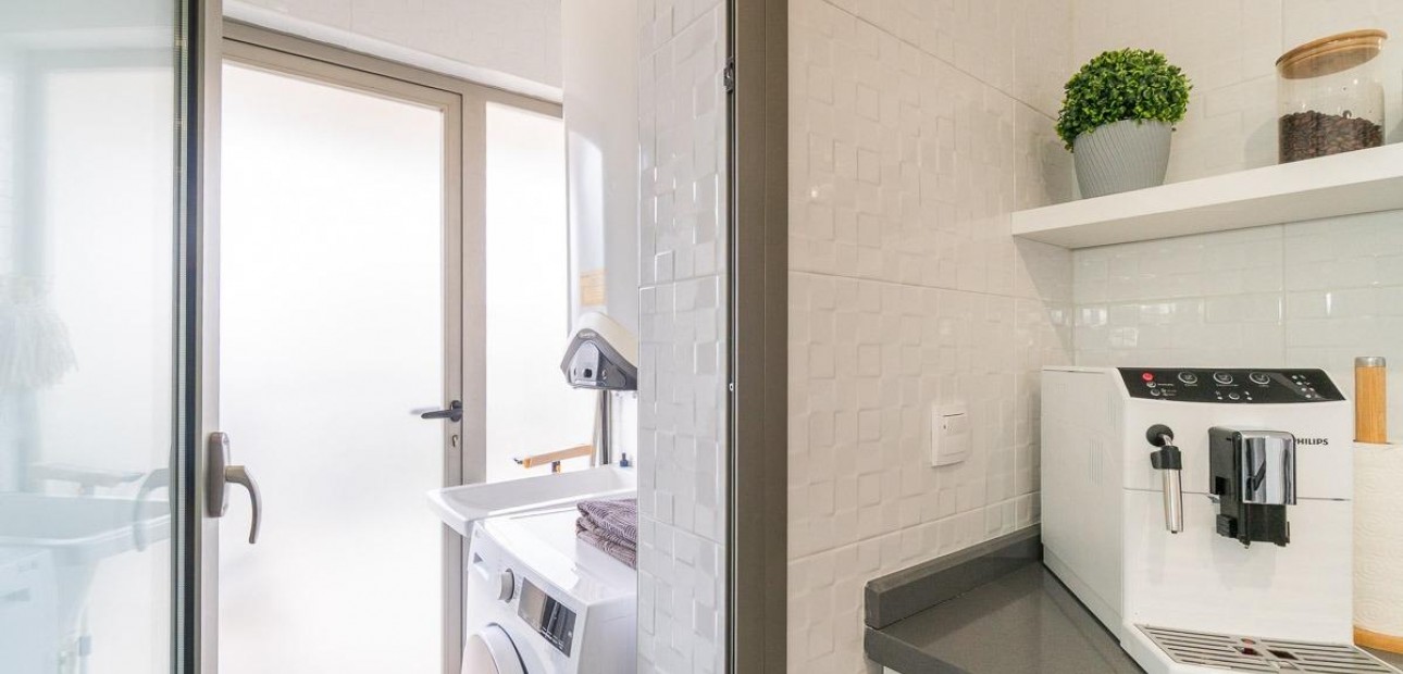 Sale - Apartment / flat -
Orihuela Costa - Los Dolses