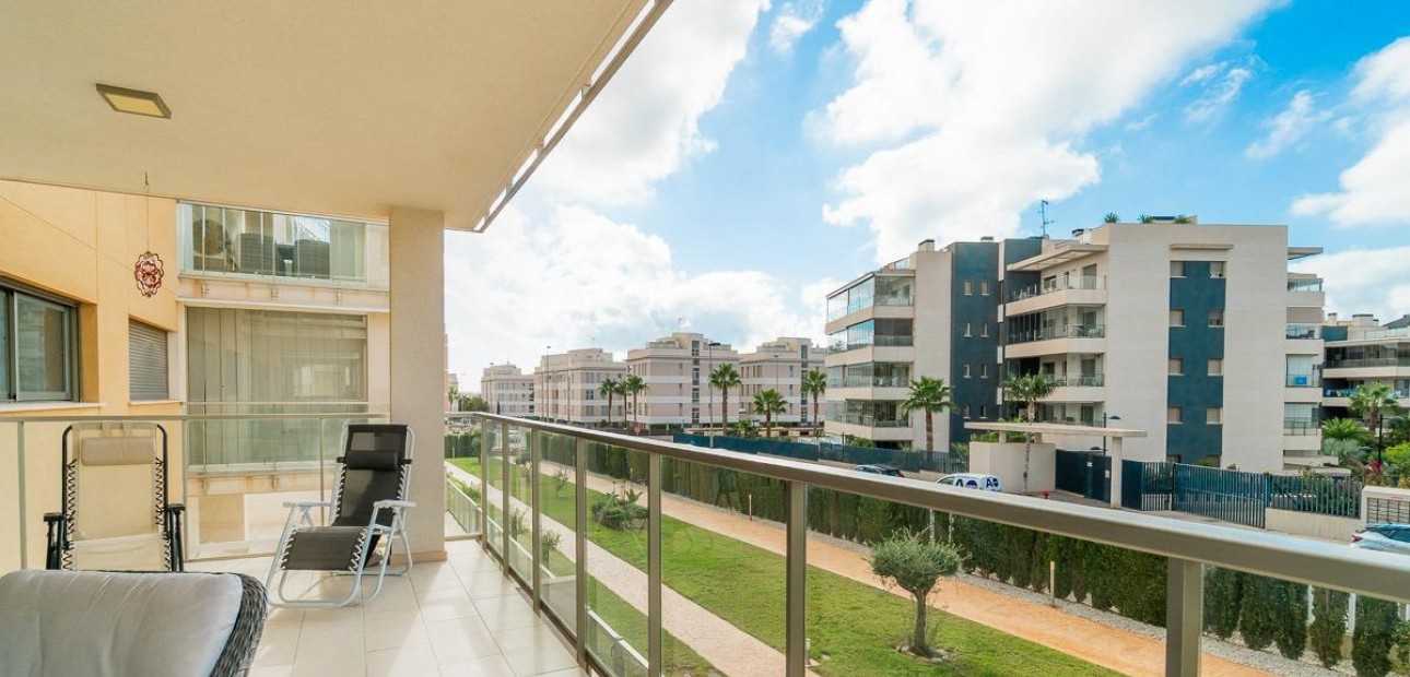 Sale - Apartment / flat -
Orihuela Costa - Los Dolses