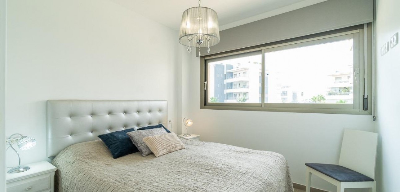 Sale - Apartment / flat -
Orihuela Costa - Los Dolses