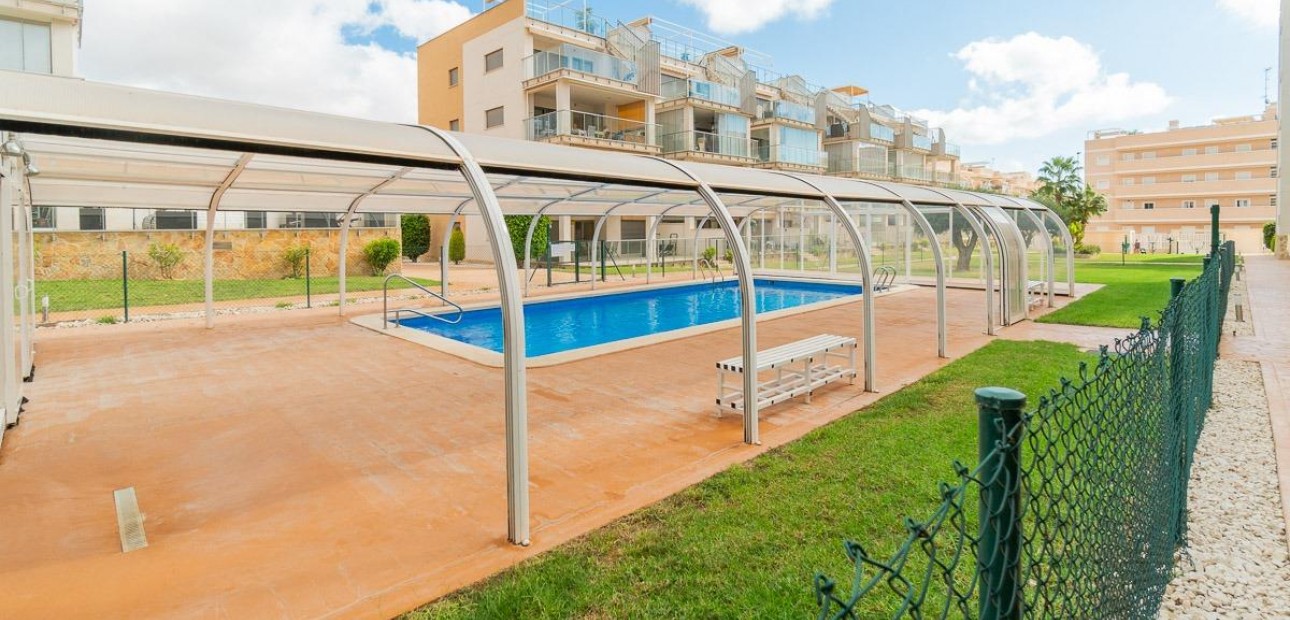 Sale - Apartment / flat -
Orihuela Costa - Los Dolses