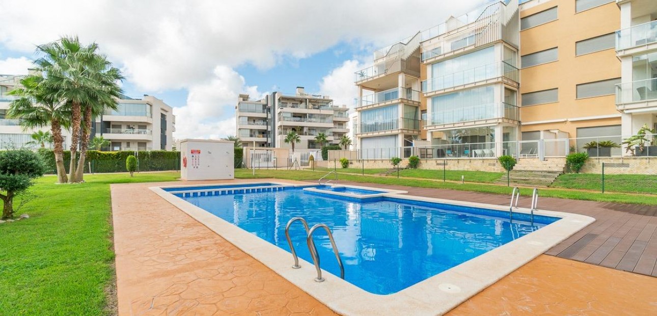 Sale - Apartment / flat -
Orihuela Costa - Los Dolses