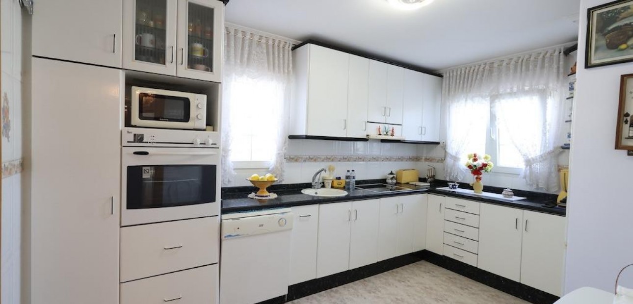 Venta - Villa -
Orihuela Costa - Villamartín-Las Filipinas