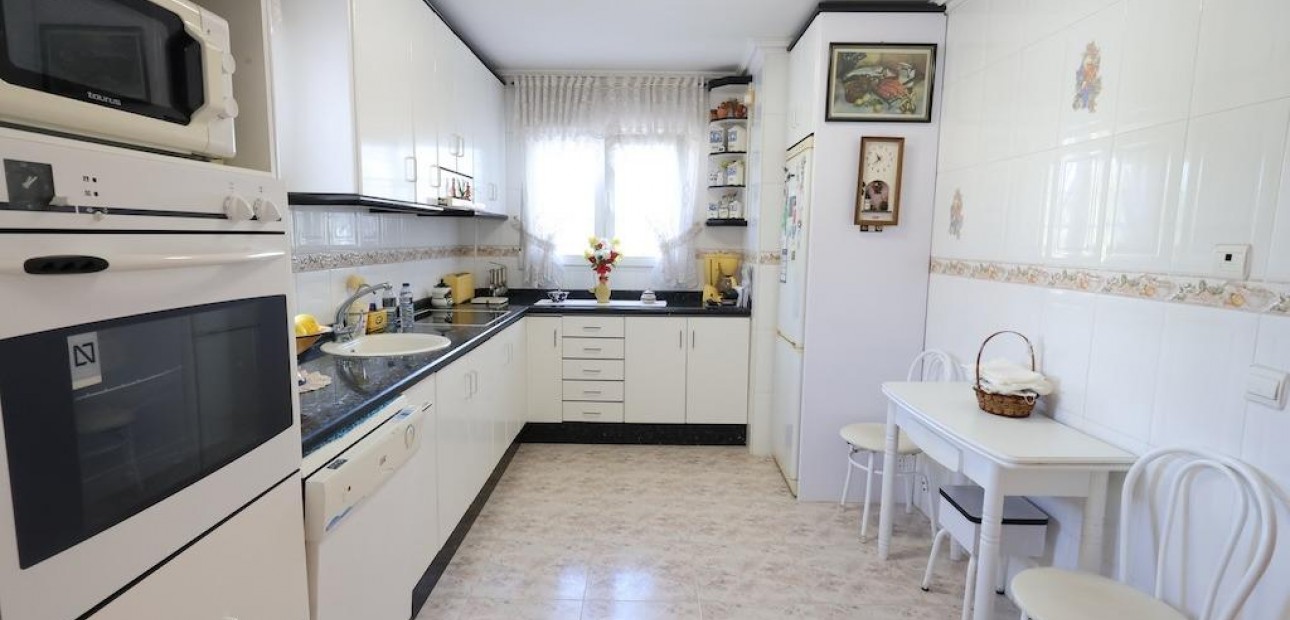 Venta - Villa -
Orihuela Costa - Villamartín-Las Filipinas