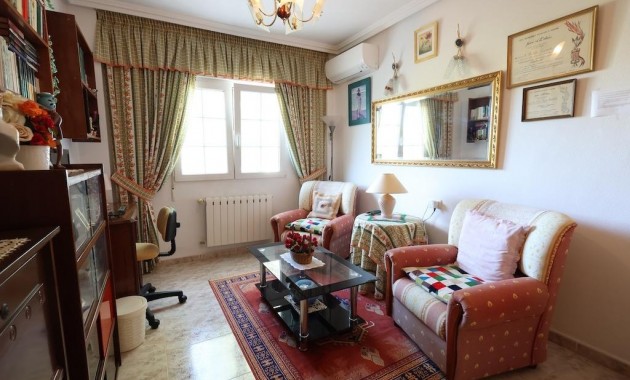 Venta - Villa -
Orihuela Costa - Villamartín-Las Filipinas