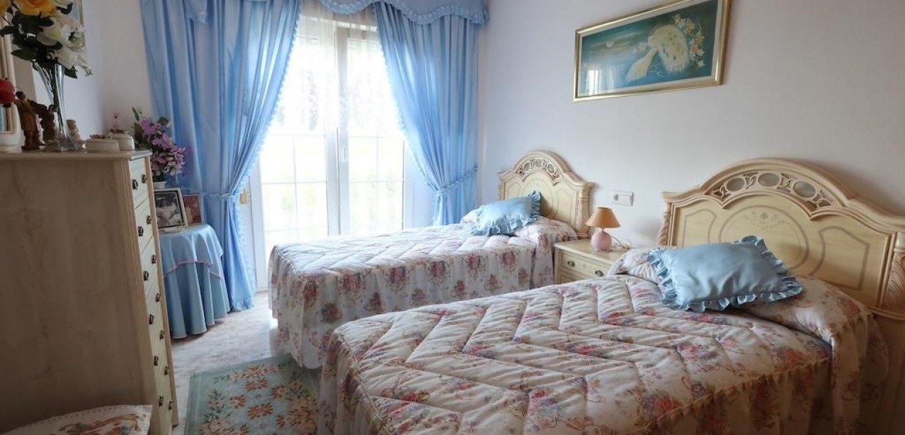 Venta - Villa -
Orihuela Costa - Villamartín-Las Filipinas