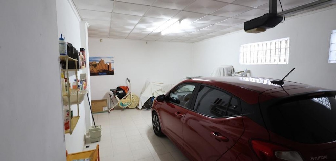 Venta - Villa -
Orihuela Costa - Villamartín-Las Filipinas