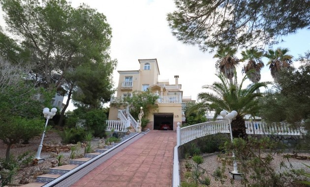 Venta - Villa -
Orihuela Costa - Villamartín-Las Filipinas