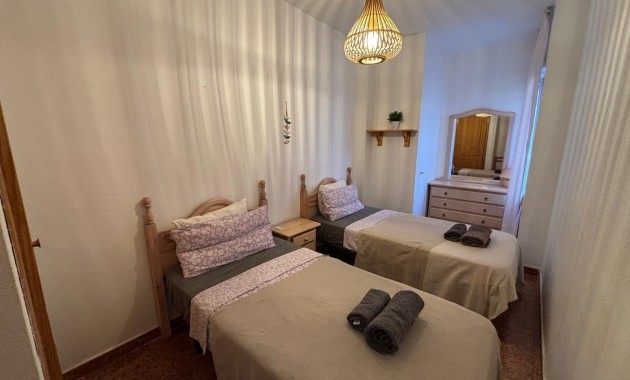 Venta - Apartamento / piso -
Torrevieja - Centro