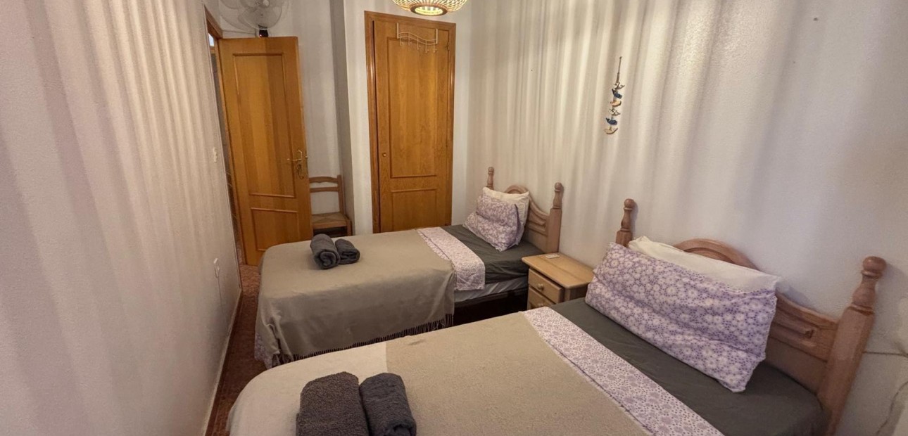 Venta - Apartamento / piso -
Torrevieja - Centro