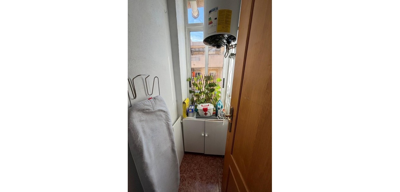 Venta - Apartamento / piso -
Torrevieja - Centro
