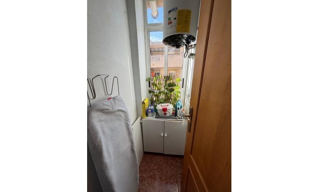 Venta - Apartamento / piso -
Torrevieja - Centro