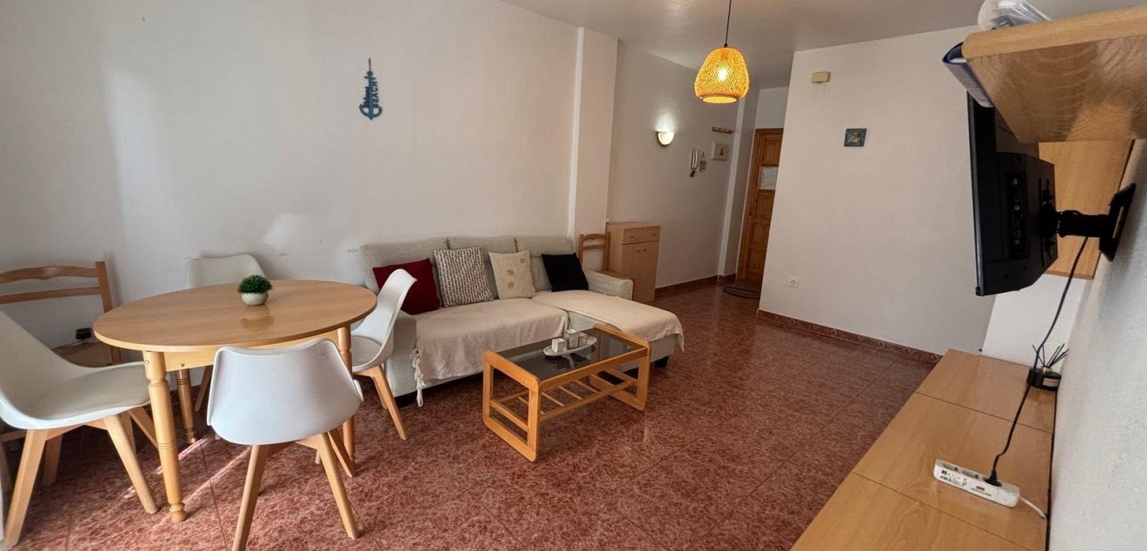 Venta - Apartamento / piso -
Torrevieja - Centro