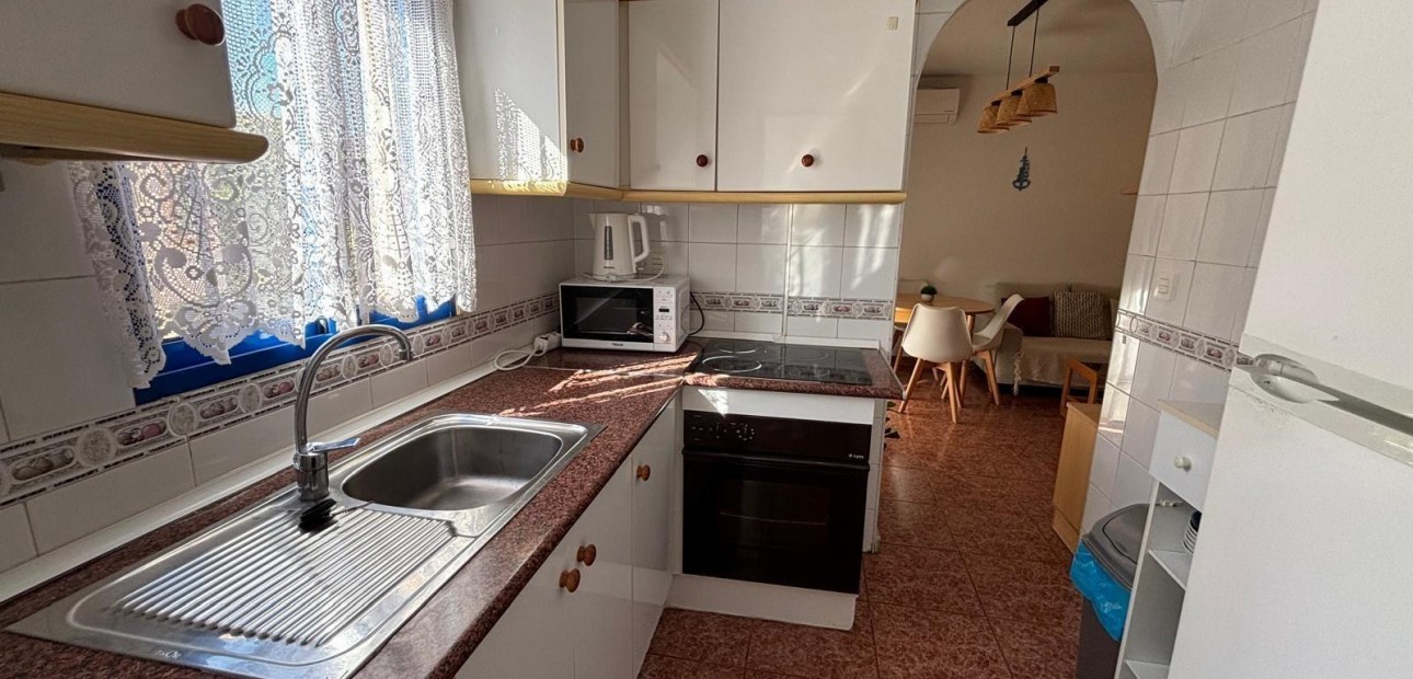 Venta - Apartamento / piso -
Torrevieja - Centro