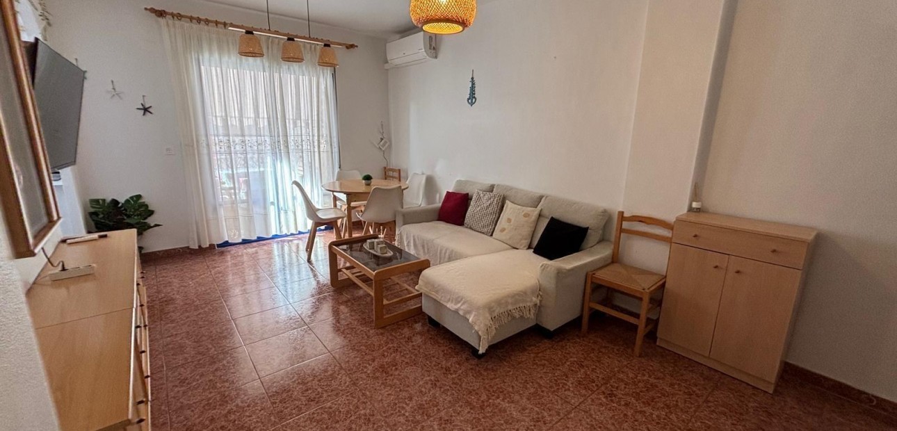 Venta - Apartamento / piso -
Torrevieja - Centro
