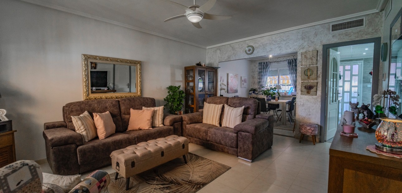 Venta - Adosado -
Ciudad Quesada - Lo Marabu