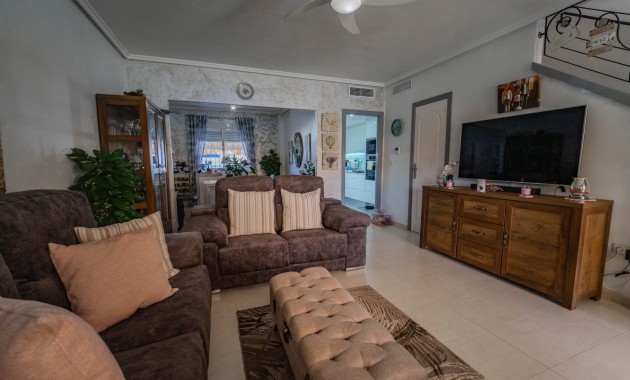 Venta - Adosado -
Ciudad Quesada - Lo Marabu