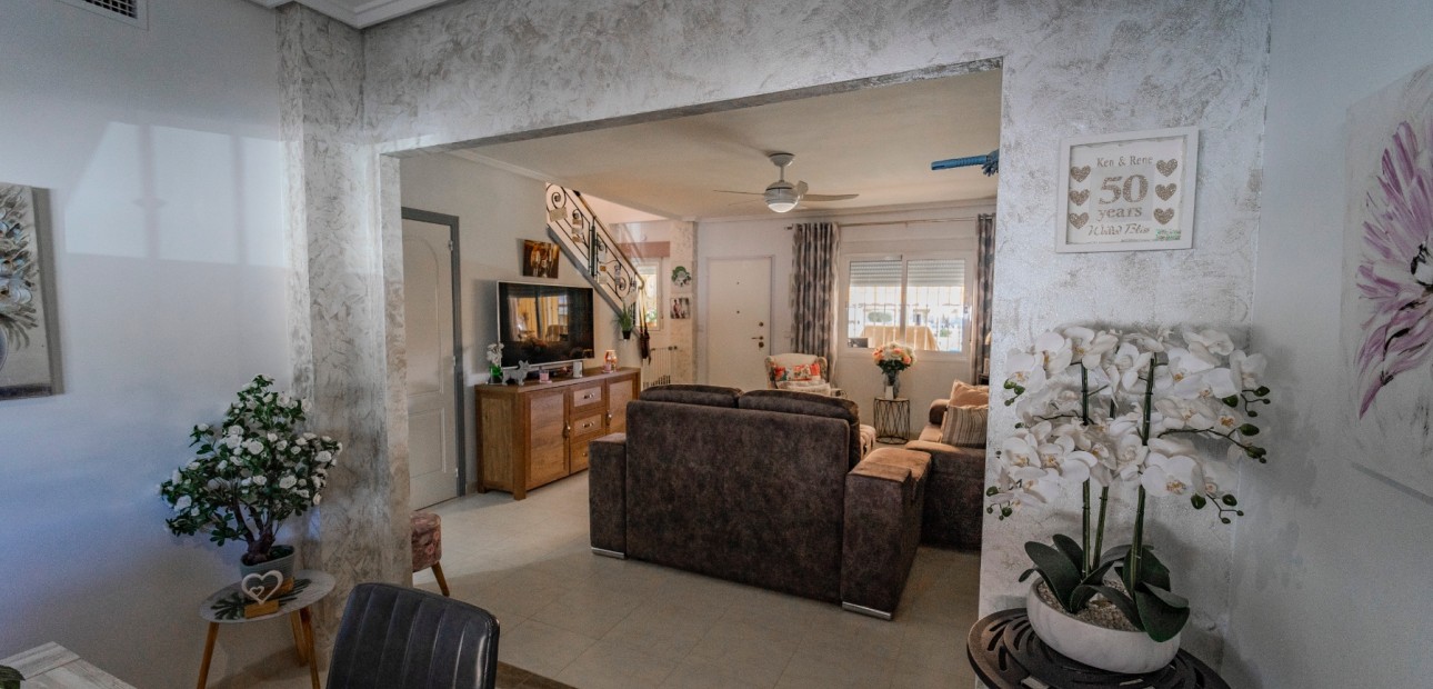 Venta - Adosado -
Ciudad Quesada - Lo Marabu