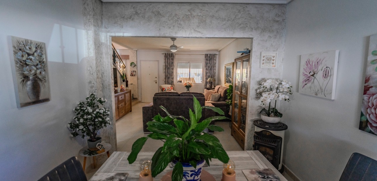 Venta - Adosado -
Ciudad Quesada - Lo Marabu