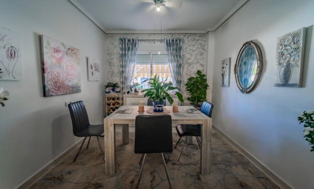 Venta - Adosado -
Ciudad Quesada - Lo Marabu