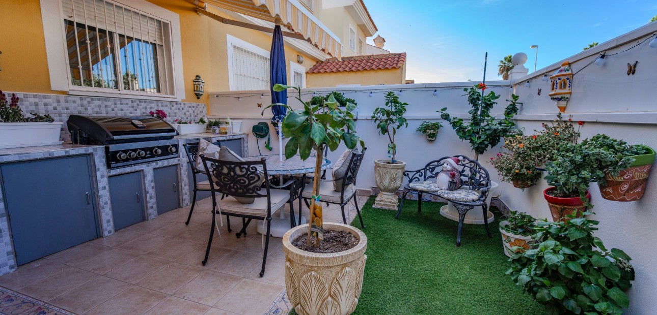 Venta - Adosado -
Ciudad Quesada - Lo Marabu