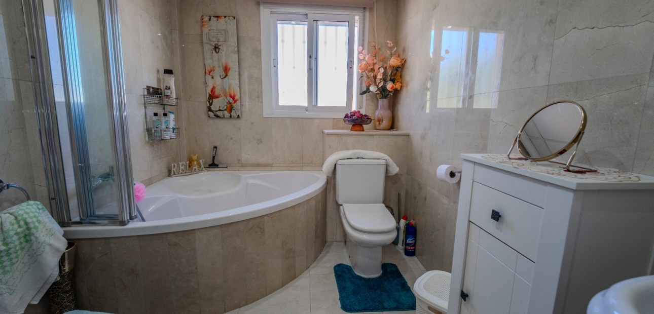 Venta - Adosado -
Ciudad Quesada - Lo Marabu