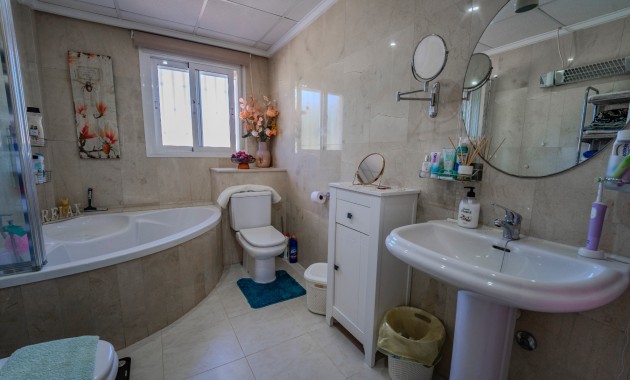 Venta - Adosado -
Ciudad Quesada - Lo Marabu