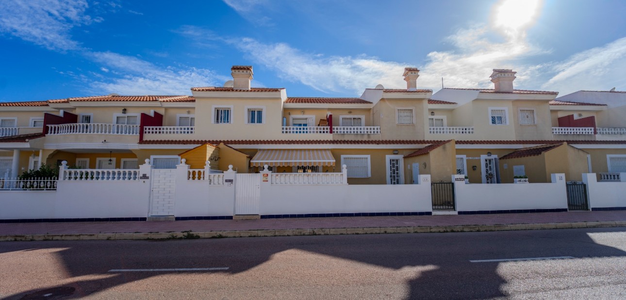 Venta - Adosado -
Ciudad Quesada - Lo Marabu