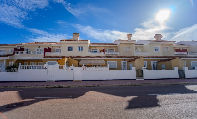 Venta - Adosado -
Ciudad Quesada - Lo Marabu