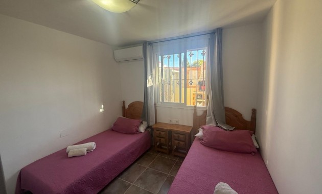 Sale - Villa -
Orihuela Costa - Playa Flamenca Norte