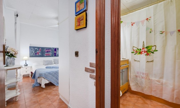 Sale - Bungalow -
Torrevieja - La Mata