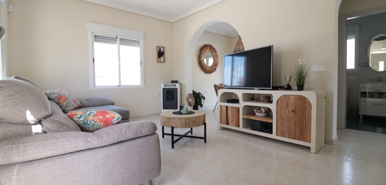 Sale - Detached Villa -
Benimar - Benimar II