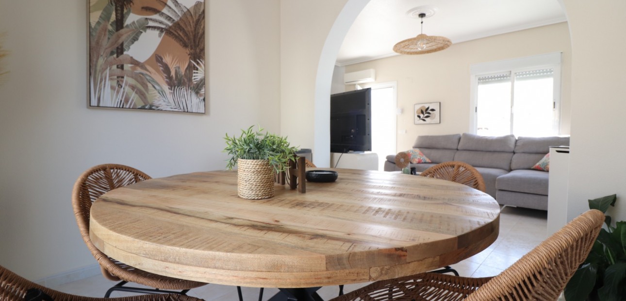 Sale - Detached Villa -
Benimar - Benimar II