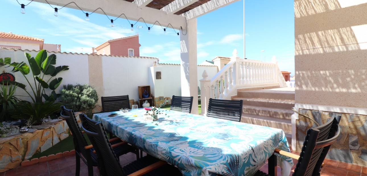 Sale - Detached Villa -
Benimar - Benimar II