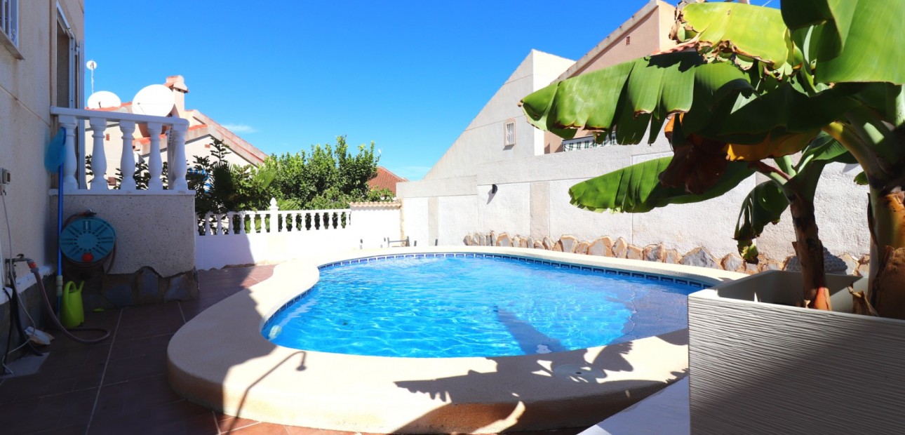 Sale - Detached Villa -
Benimar - Benimar II