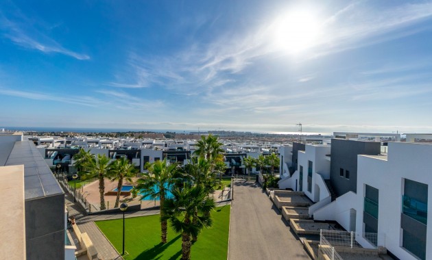 Sale - Apartment / flat -
Torrevieja - Punta Prima