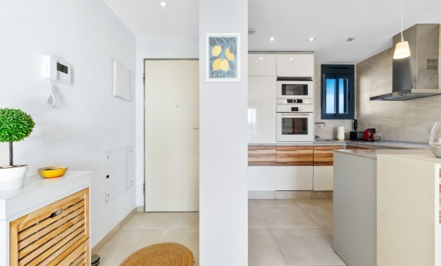 Sale - Apartment / flat -
Torrevieja - Punta Prima