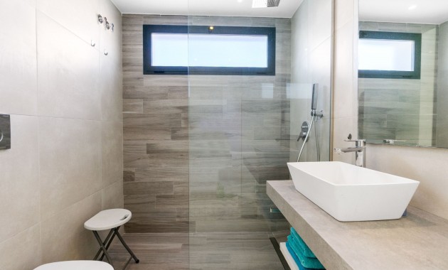 Sale - Apartment / flat -
Torrevieja - Punta Prima