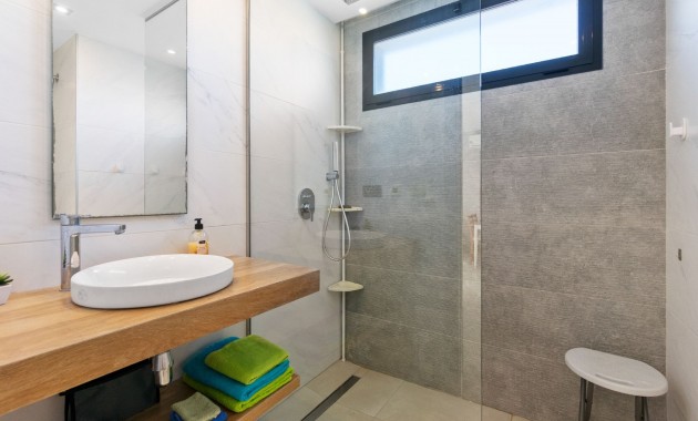 Sale - Apartment / flat -
Torrevieja - Punta Prima