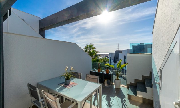 Sale - Apartment / flat -
Torrevieja - Punta Prima