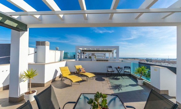 Sale - Apartment / flat -
Torrevieja - Punta Prima
