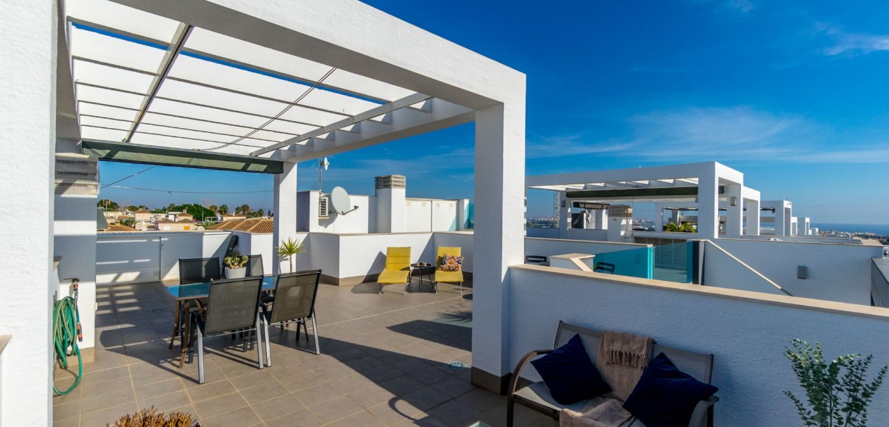 Sale - Apartment / flat -
Torrevieja - Punta Prima