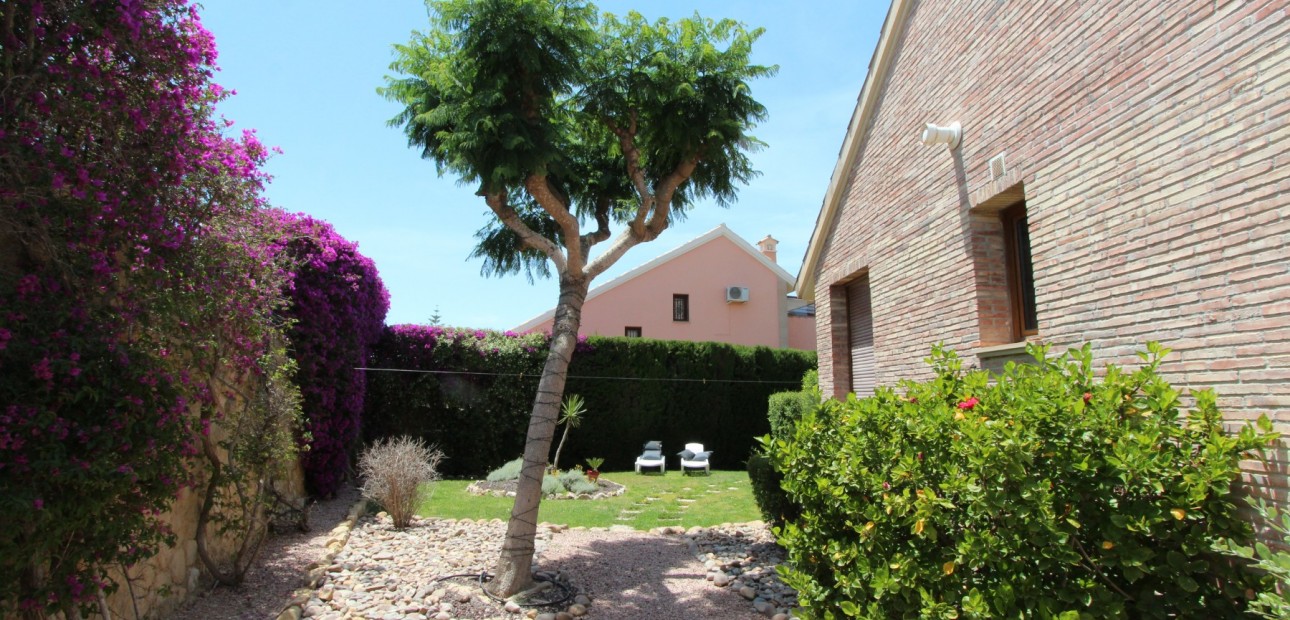 Sale - Detached Villa -
Algorfa - La Finca Golf Resort