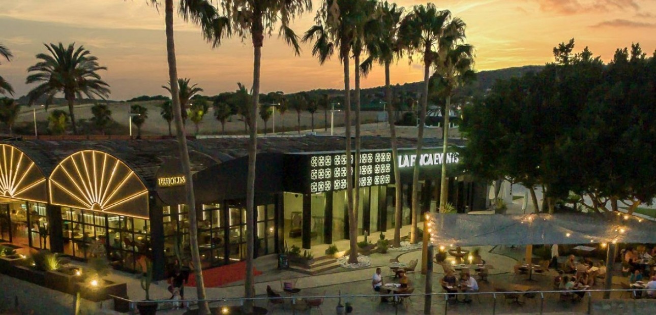 Sale - Detached Villa -
Algorfa - La Finca Golf Resort