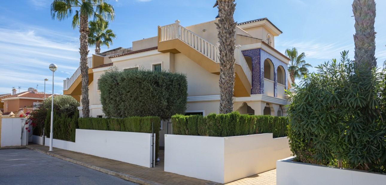 Sale - Apartment Ground Floor Apartment -
Ciudad Quesada - Doña Pepa