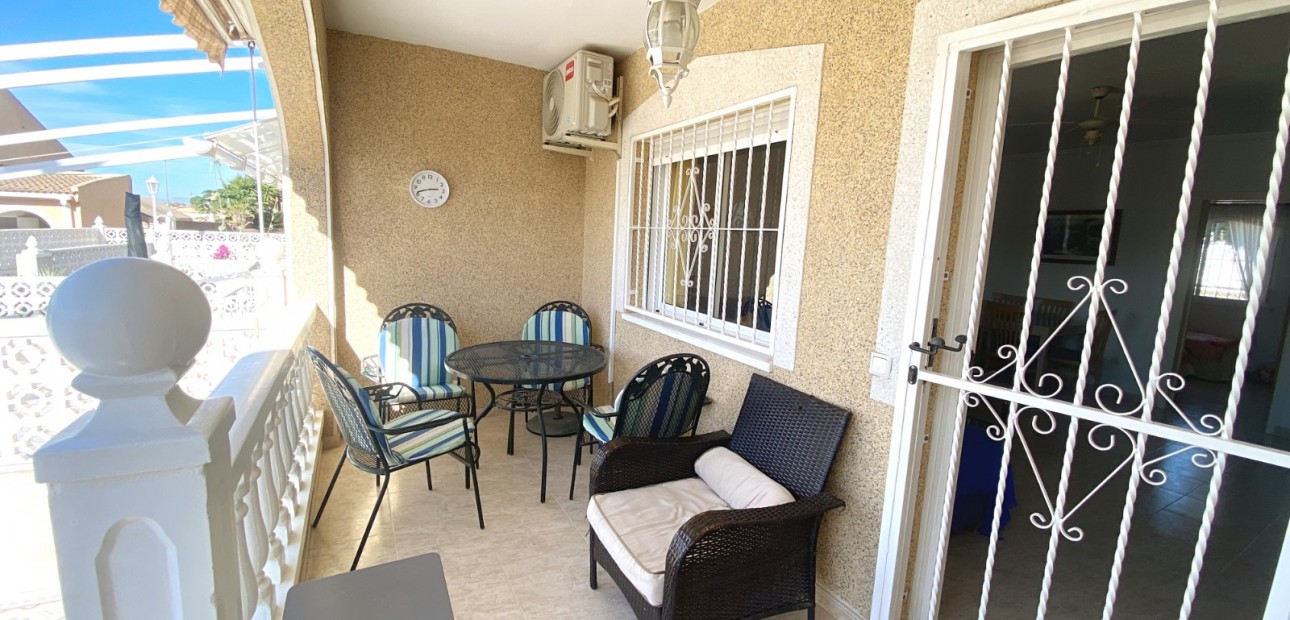 Sale - Townhouse -
Benijofar - Monte Azul